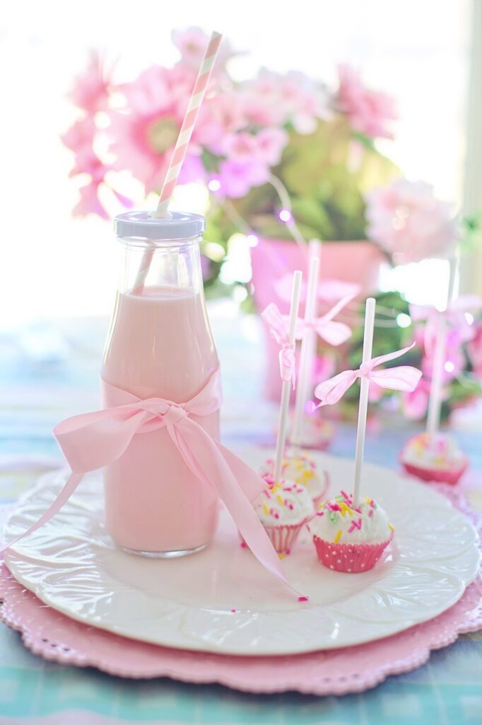 cake pop, milk, pink-4073492.jpg